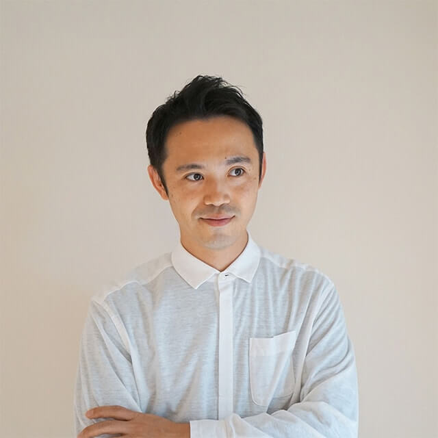 筧 康明