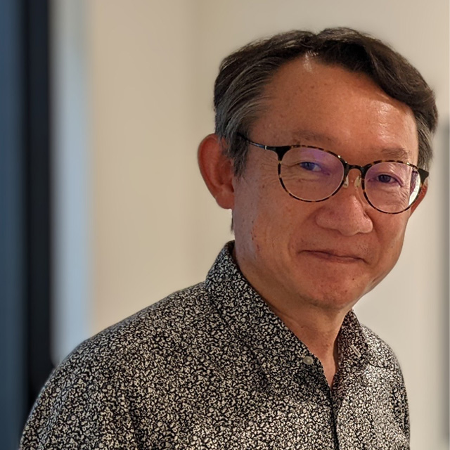 港 千尋